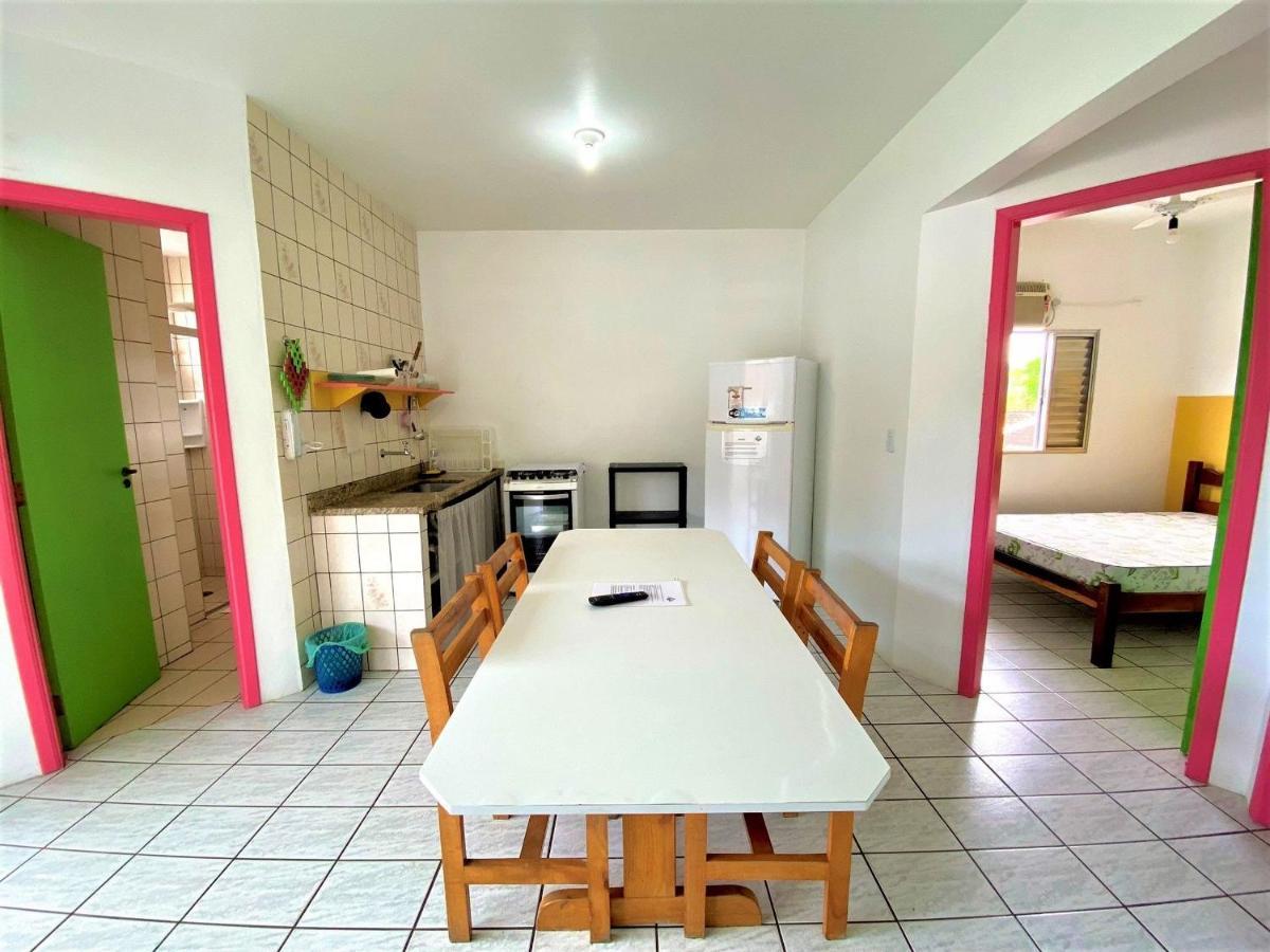 Chales Sununga Flats A 1 Minuto Da Praia ウバトゥバ エクステリア 写真